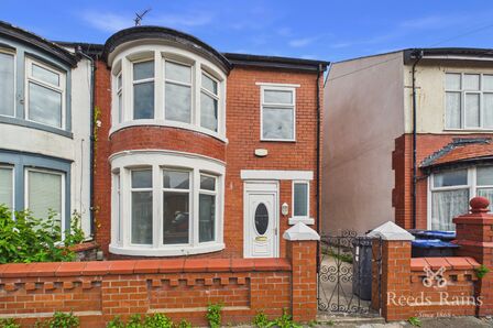 3 bedroom End Terrace House for sale