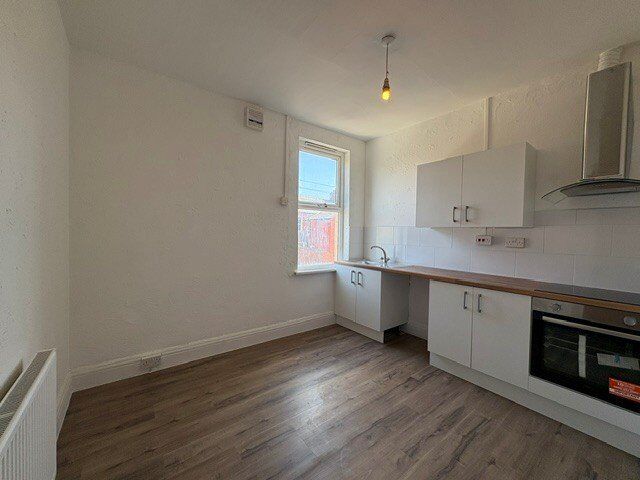 Main image of 1 bedroom Flat to rent, Clifford Road, Blackpool, Lancashire, FY1