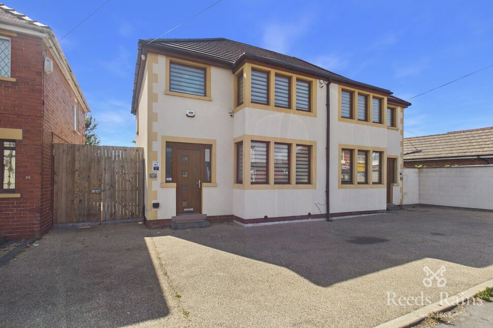 Main image of 5 bedroom Detached House for sale, Vicarage Lane, Blackpool, Lancashire, FY4