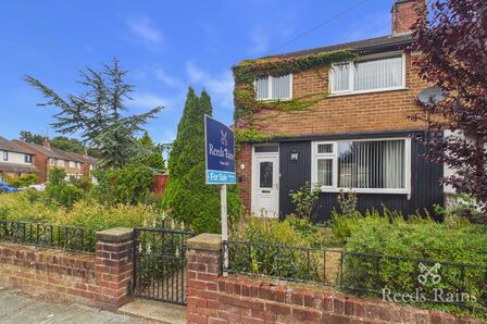 Meanwood Avenue, 3 bedroom Semi Detached House for sale, &pound;160,000