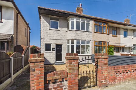 3 bedroom End Terrace House for sale