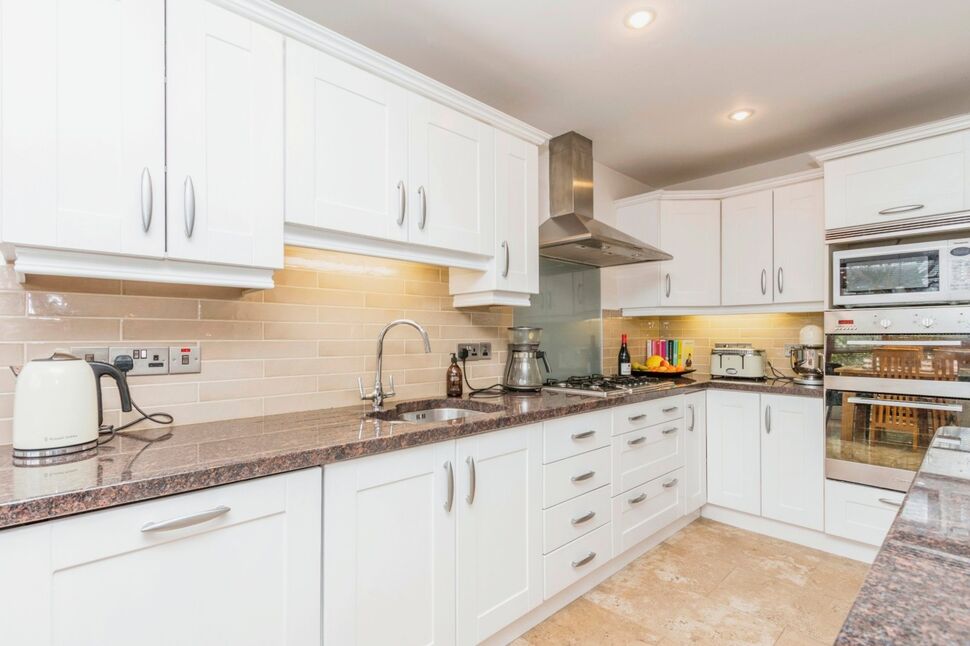 5 bedroom Detached House for sale, Windsor Avenue, Bangor, BT20 £475,000