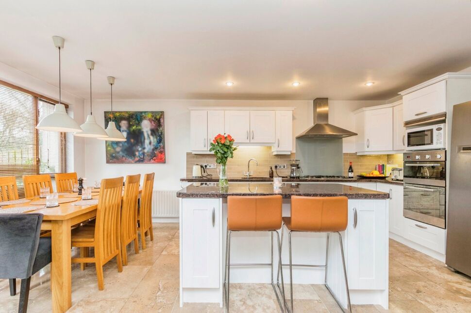 5 bedroom Detached House for sale, Windsor Avenue, Bangor, BT20 £475,000