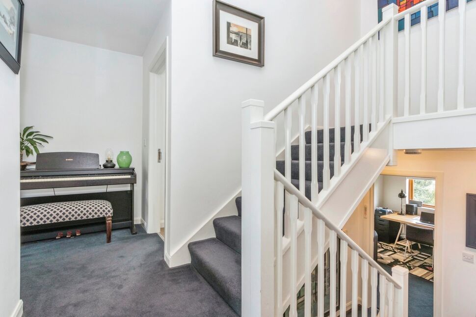 5 bedroom Detached House for sale, Windsor Avenue, Bangor, BT20 £475,000