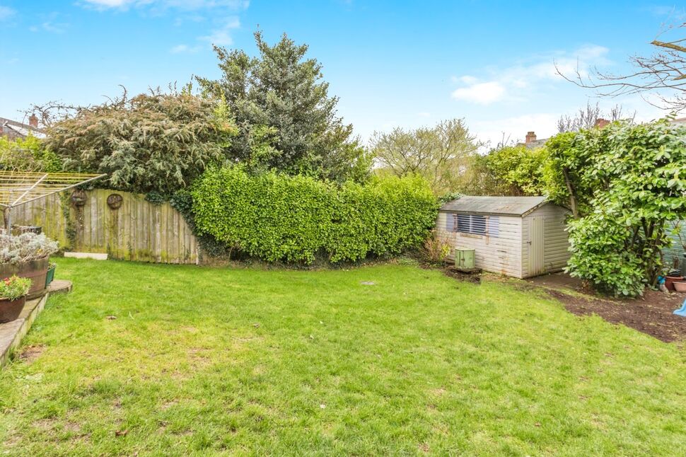 5 bedroom Detached House for sale, Windsor Avenue, Bangor, BT20 £475,000