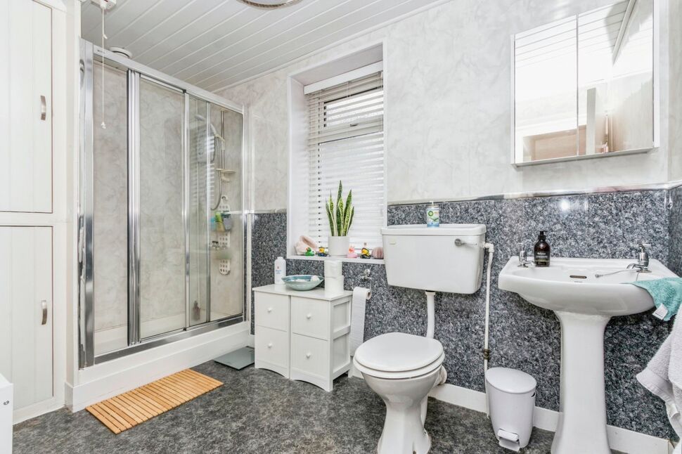 3 bedroom End Terrace House for sale, Croft Street, Bangor, BT20 £125,000