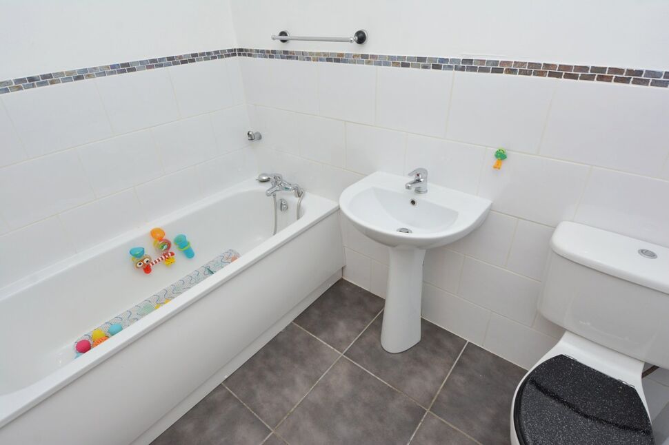 4 bedroom Mid Terrace House for sale, Upritchard Gardens, Bangor, BT19