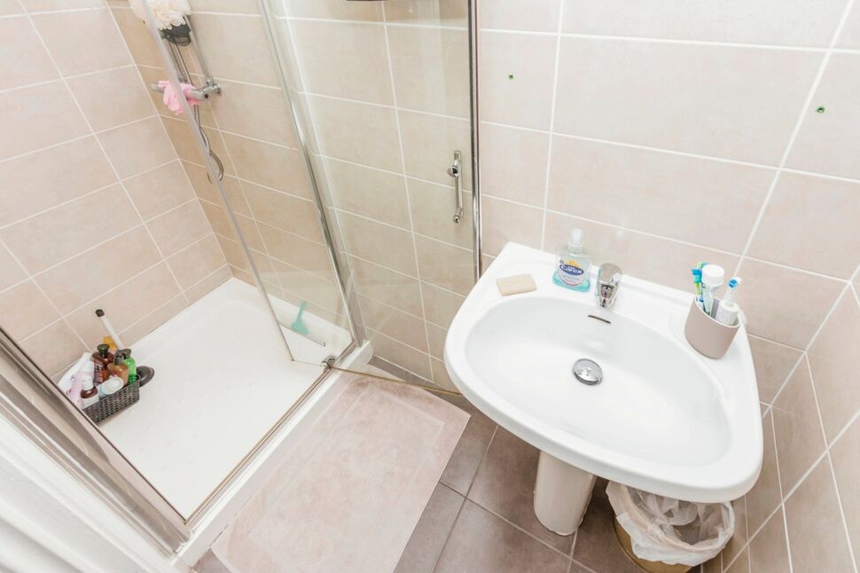 3 bedroom Mid Terrace House for sale, Hawthorne Court, Bangor, BT20 £