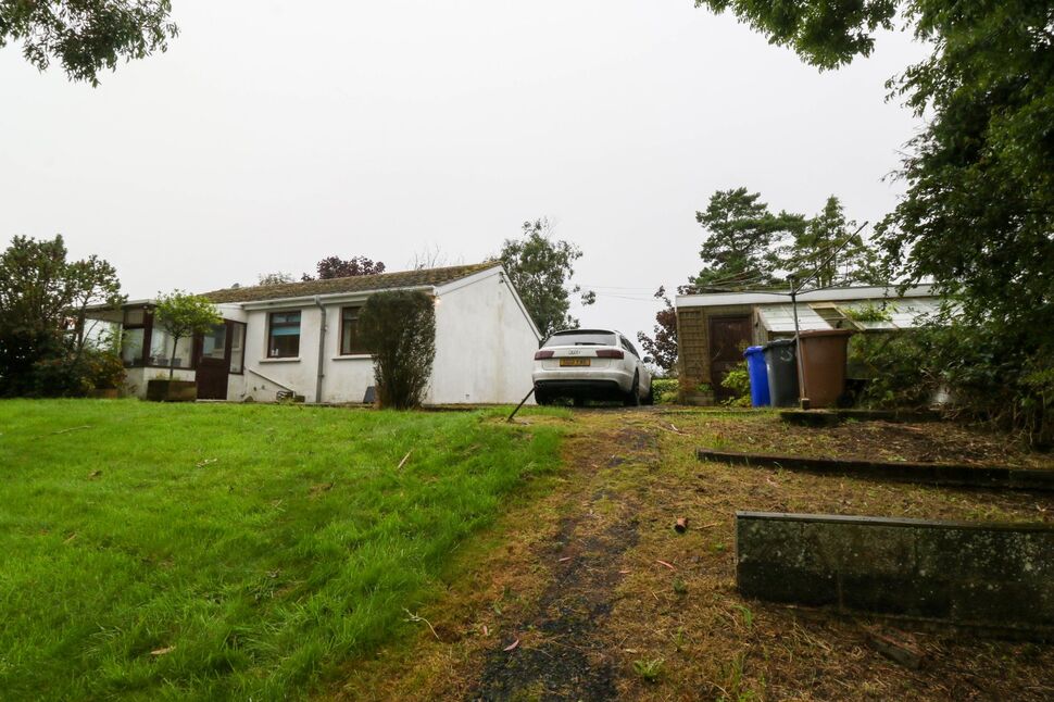 3 bedroom Detached House for sale, Ballycrochan Road, Bangor, BT19 £182,500