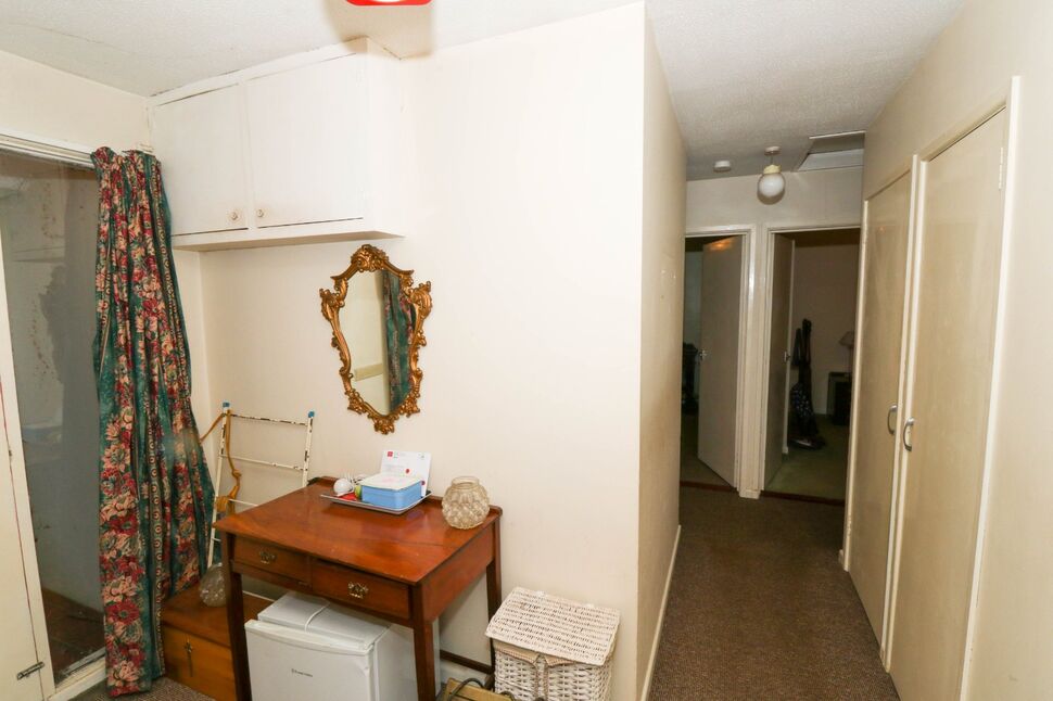 3 bedroom Detached House for sale, Ballycrochan Road, Bangor, BT19 £182,500