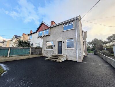 4 bedroom Semi Detached House to rent
