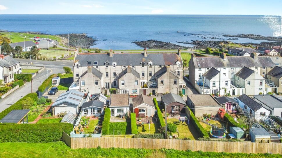 4 bedroom Mid Terrace House for sale, Millisle Road, Donaghadee, BT21