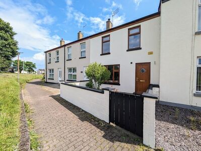 Old Mill Court, 3 bedroom Mid Terrace House to rent, £750 pcm