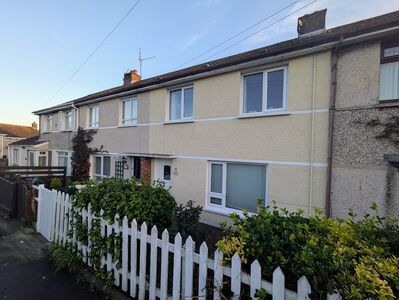2 bedroom Mid Terrace House to rent