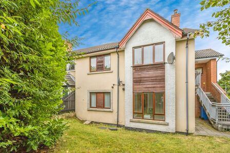 2 bedroom  Flat for sale