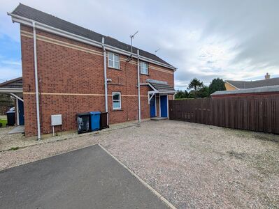 Movilla Road, 2 bedroom Semi Detached House to rent, £795 pcm