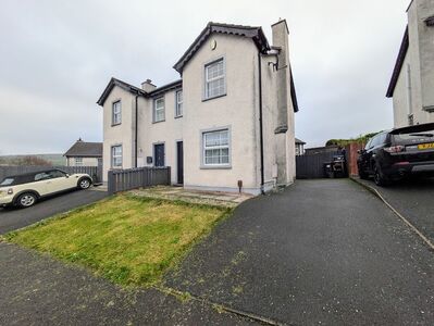 3 bedroom Semi Detached House to rent