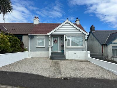 2 bedroom Semi Detached Bungalow for sale
