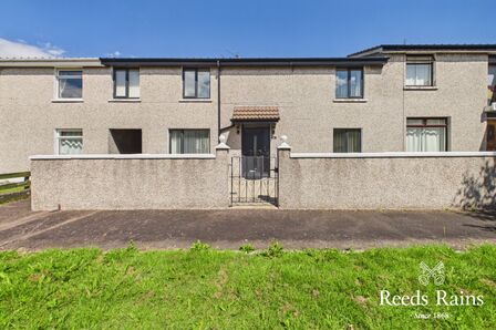 3 bedroom Mid Terrace House for sale