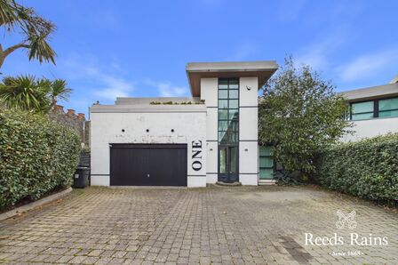 Seacourt Lane, 4 bedroom Detached House for sale, &pound;825,000