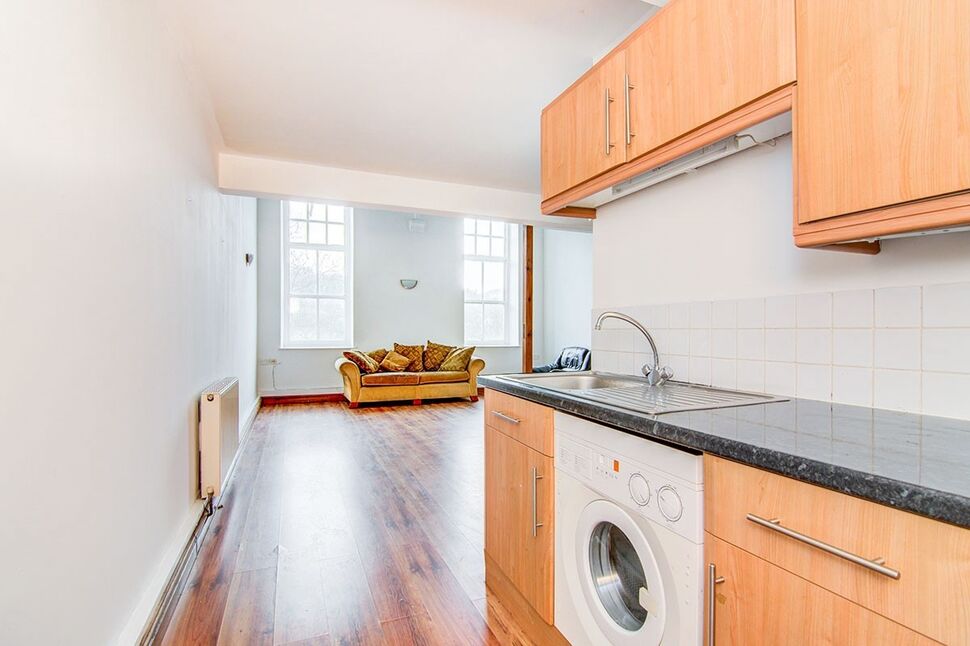 Main image of 1 bedroom Flat to rent, Wellfield Terrace, Todmorden, Lancashire, OL14