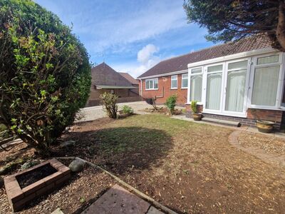 Wharfedale Drive, 2 bedroom Detached Bungalow for sale, £250,000