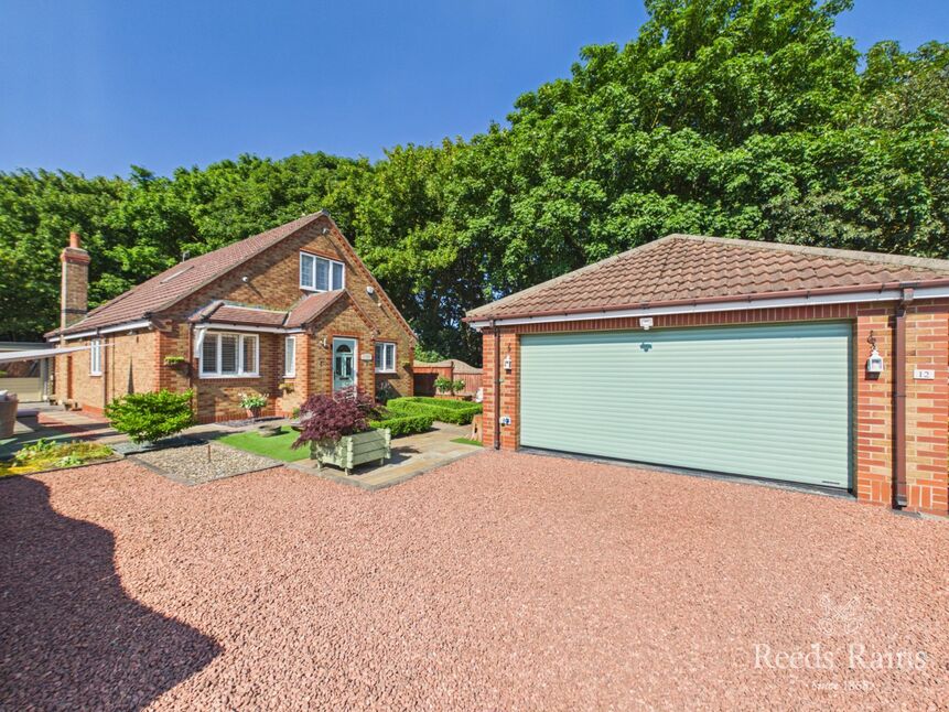 Main image of 4 bedroom Detached Bungalow for sale, Pinfold Gardens, Bridlington, East Yorkshire, YO16