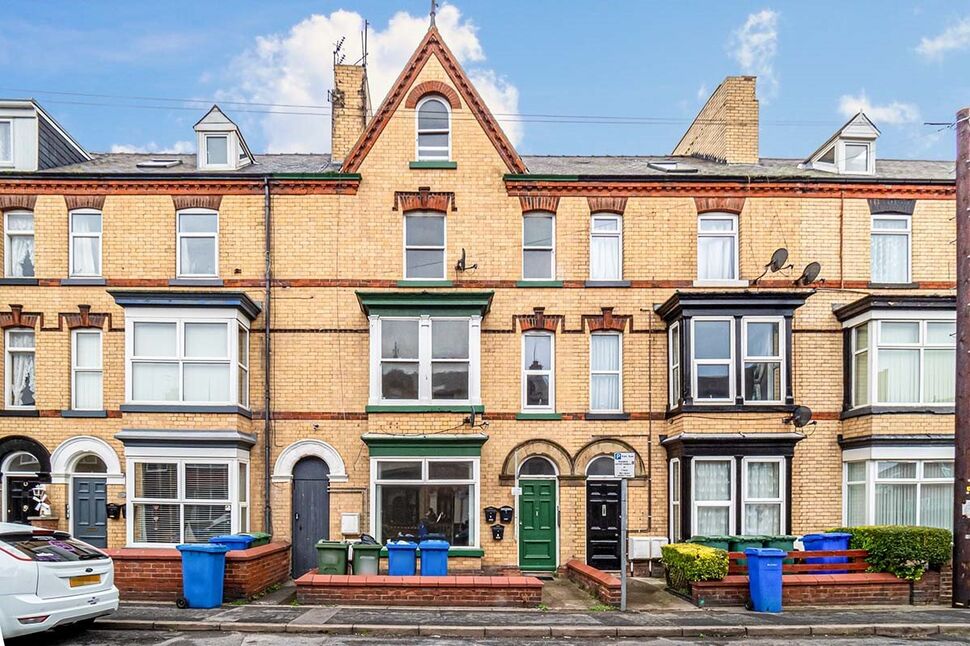 Main image of 1 bedroom Flat to rent, Windsor Crescent, Bridlington, North Humberside, YO15