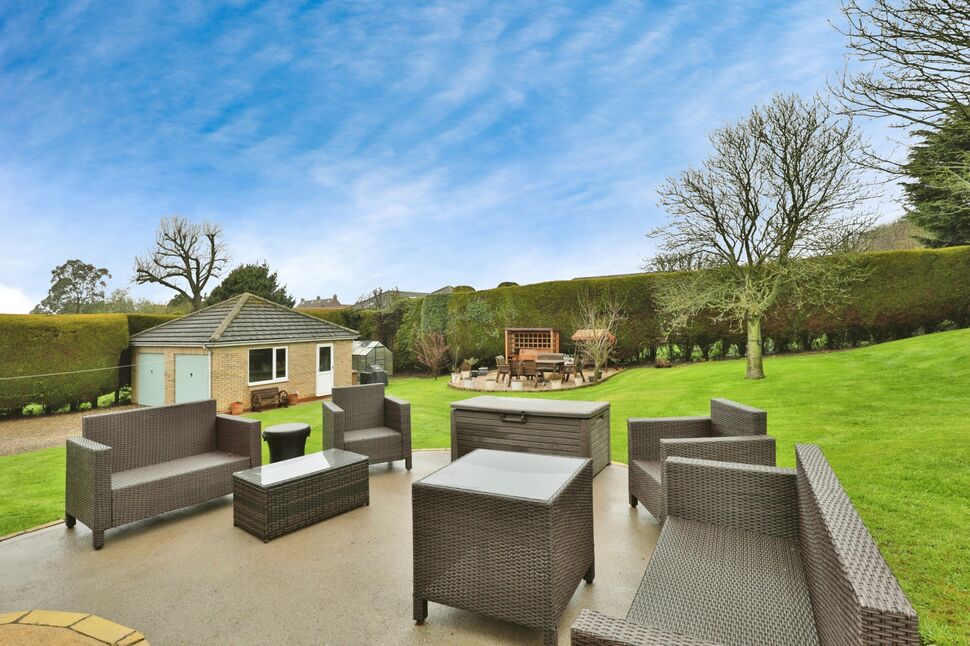 5 bedroom Detached Bungalow for sale, Green Lane, Bempton, YO15 £495,000