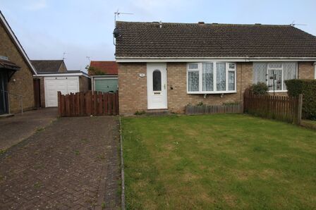 2 bedroom Semi Detached Bungalow for sale