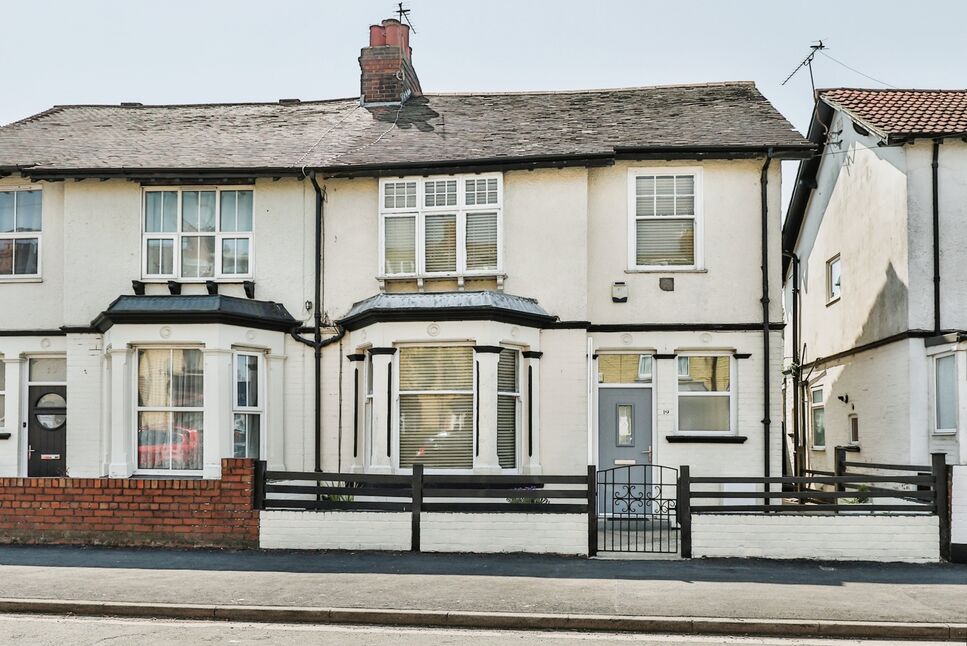 3 bedroom Semi Detached House for sale, Midway Avenue, Bridlington