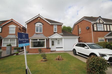 Partridge Close, 4 bedroom Detached House for sale, £320,000