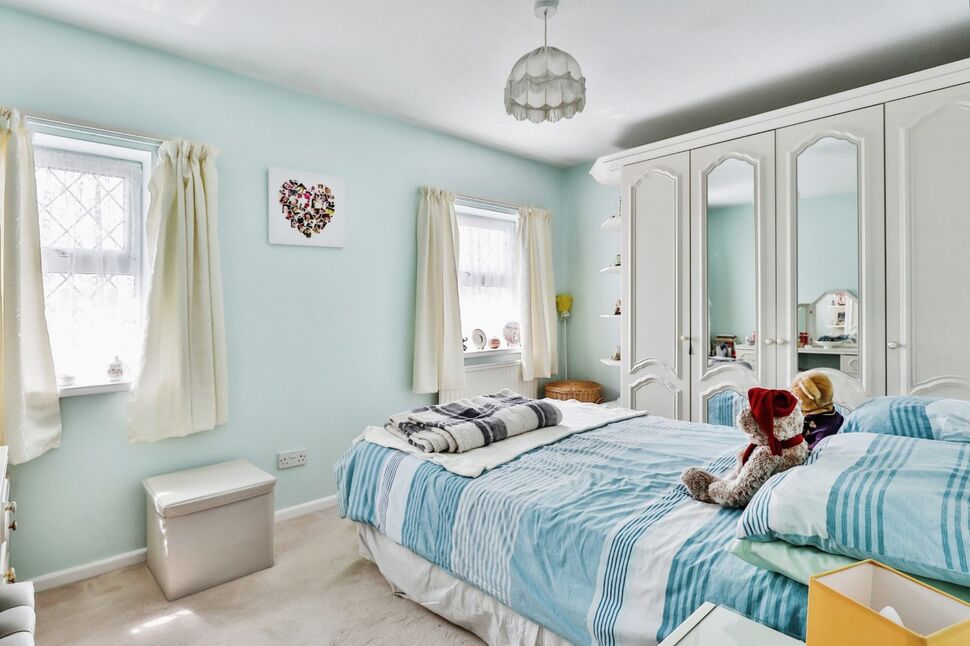 2 bedroom Semi Detached House for sale, The Lawns, Bridlington, YO16