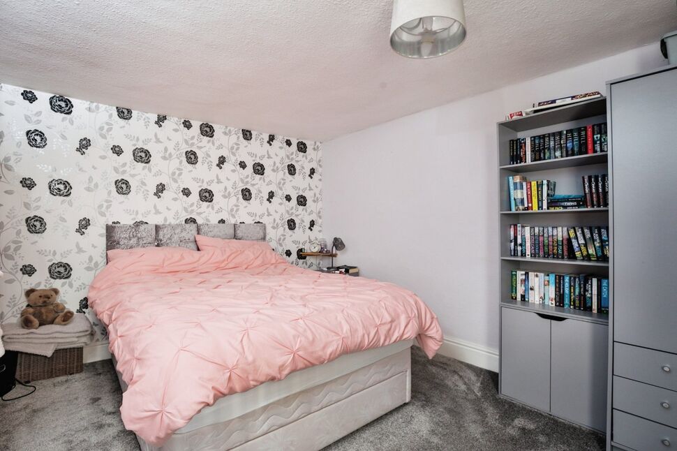 3 bedroom Mid Terrace Property for sale, High Street, Bridlington, YO16