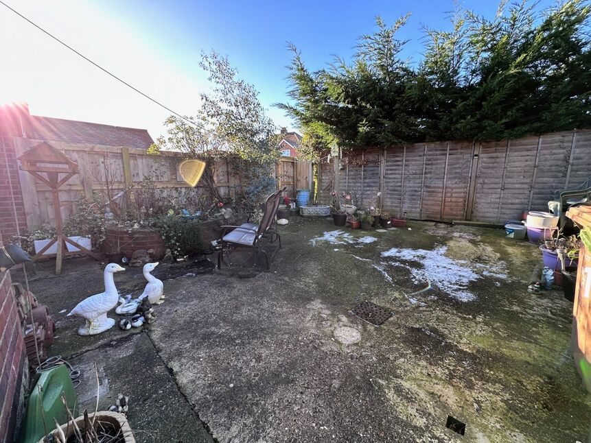 1 bedroom Semi Detached Bungalow for sale, Bempton Oval, Bridlington