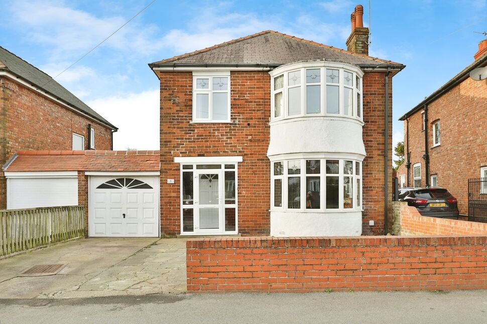 4 bedroom Detached House for sale, Partridge Close, Bridlington, YO15