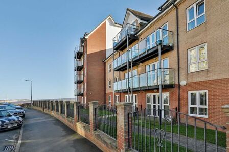 St. Annes Road, 2 bedroom  Flat for sale, £230,000