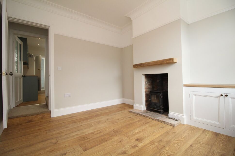 Main image of 2 bedroom End Terrace House for sale, Pinfold Street, Bridlington, East Yorkshire, YO16