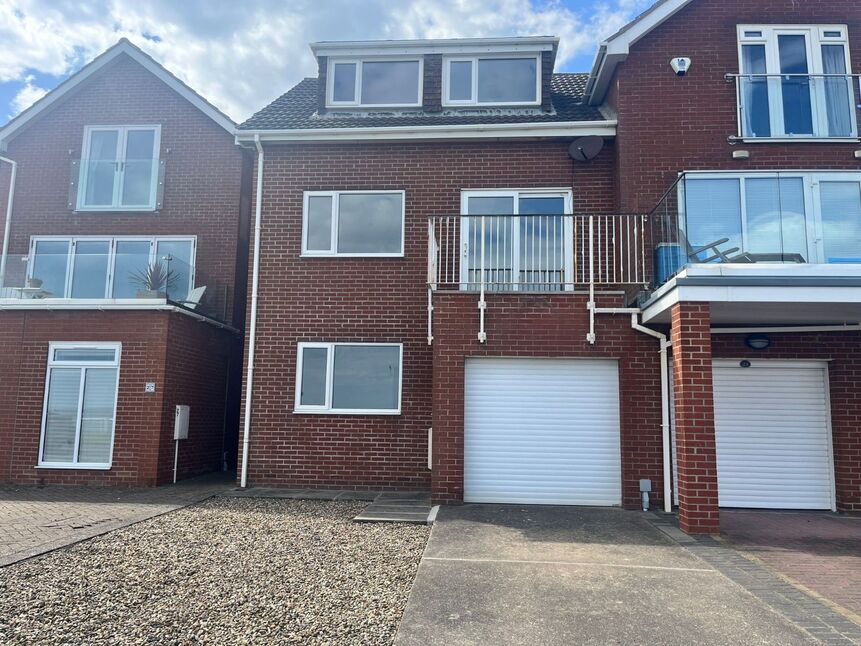 Main image of 4 bedroom Semi Detached House to rent, Belvedere Parade, Bridlington, East Riding of Yorkshi, YO15