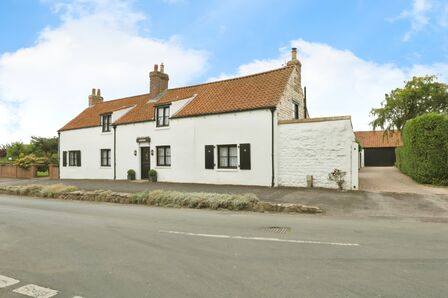 West Street, 4 bedroom Detached House for sale, £550,000