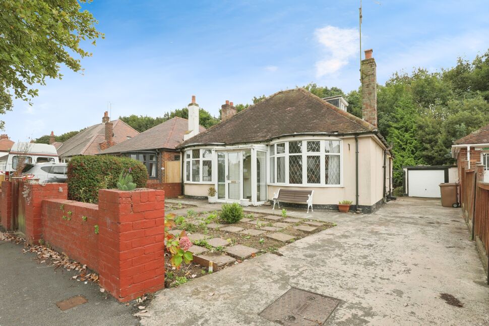 Main image of 2 bedroom Detached Bungalow for sale, Queensgate, Bridlington, East Yorkshire, YO16