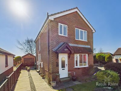 3 bedroom Detached House for sale