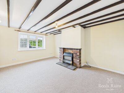 2 bedroom Mid Terrace Property for sale