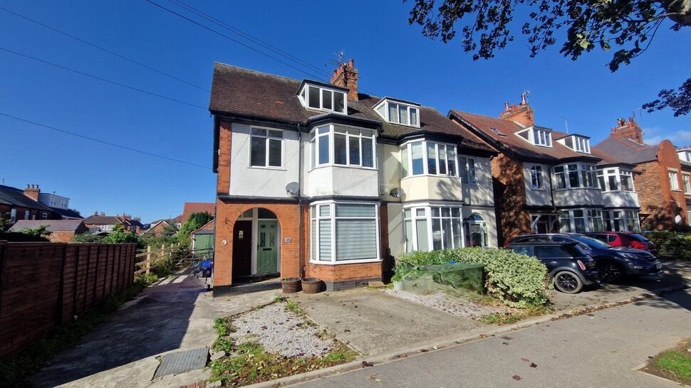 Main image of 2 bedroom  Flat for sale, Cardigan Road, Bridlington, East Yorkshire, YO15