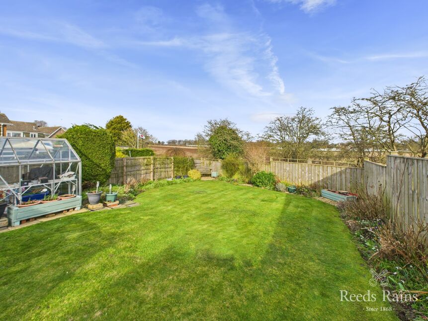 Main image of 3 bedroom Detached House for sale, Viking Road, Bridlington, East Yorkshire, YO16