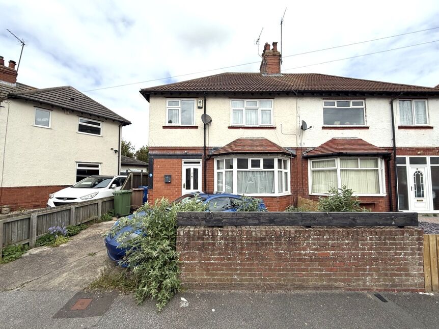 Main image of 3 bedroom Mid Terrace House for sale, Trinity Grove, Bridlington, East Yorkshire, YO15