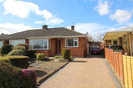2 bedroom Semi Detached Bungalow for sale