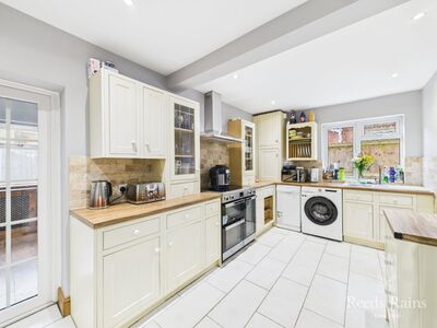 Applegarth Lane, 3 bedroom Semi Detached House for sale, £185,000