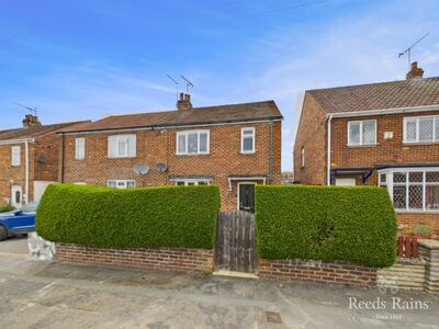 Applegarth Lane, 3 bedroom Semi Detached House for sale, £185,000