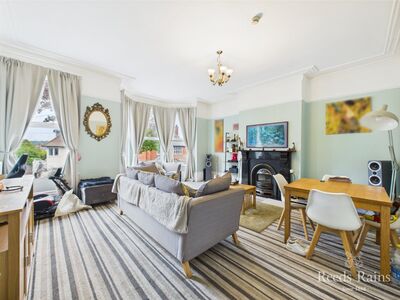 2 bedroom  Flat for sale